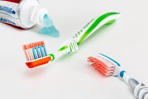 産後の骨盤矯正は何回通うべきですか？
