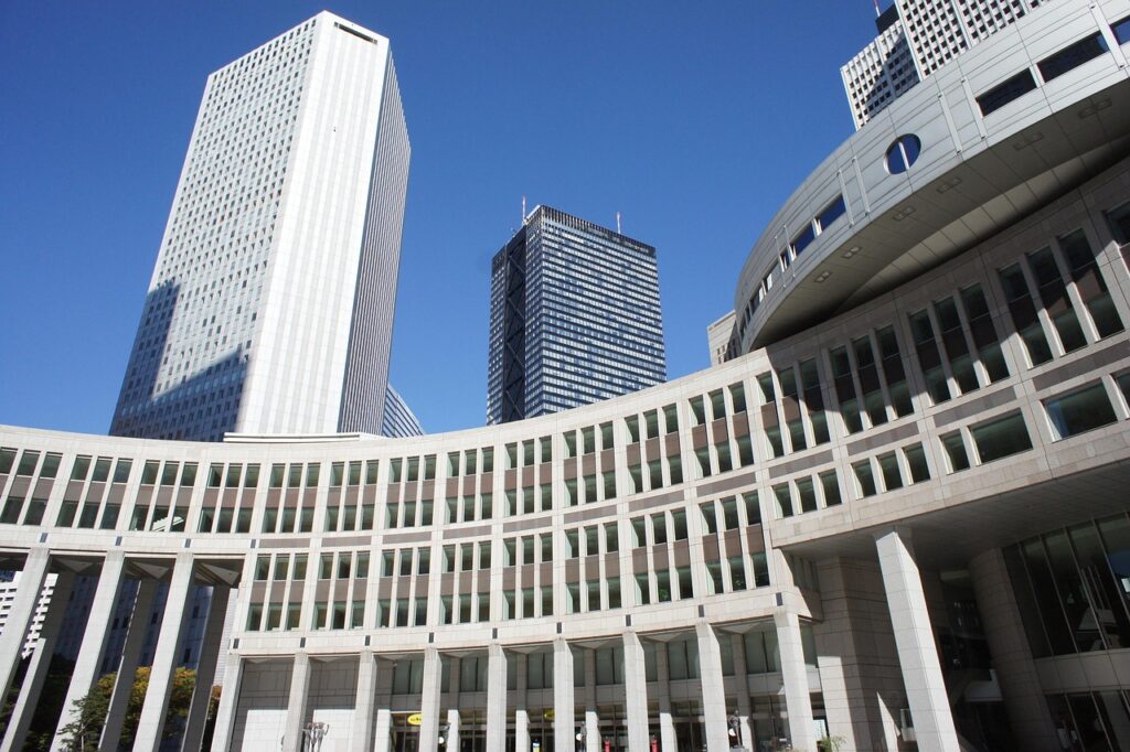 産後の骨盤矯正は整体と整骨院どちらが効果的なの？