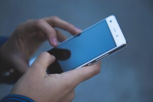 電話相談は無料でできる？産後ケアのサポート内容と利用方法を解説！